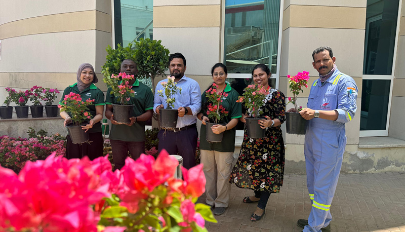 Lamprell-Flower-Planting4